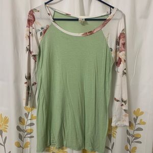 Green floral sleeve top